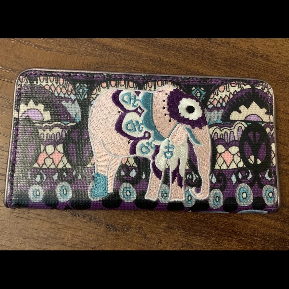 Sakroots snap wallet